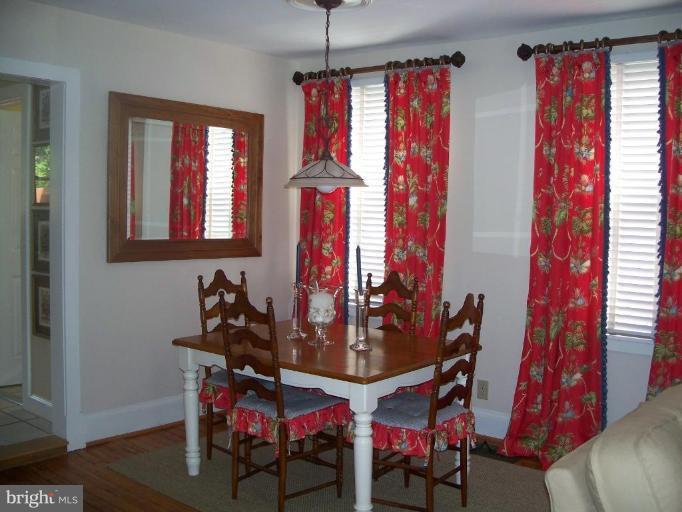910 Ridgewood Street Annapolis, MD 21401 - Photo 5 of 29 Dining Room