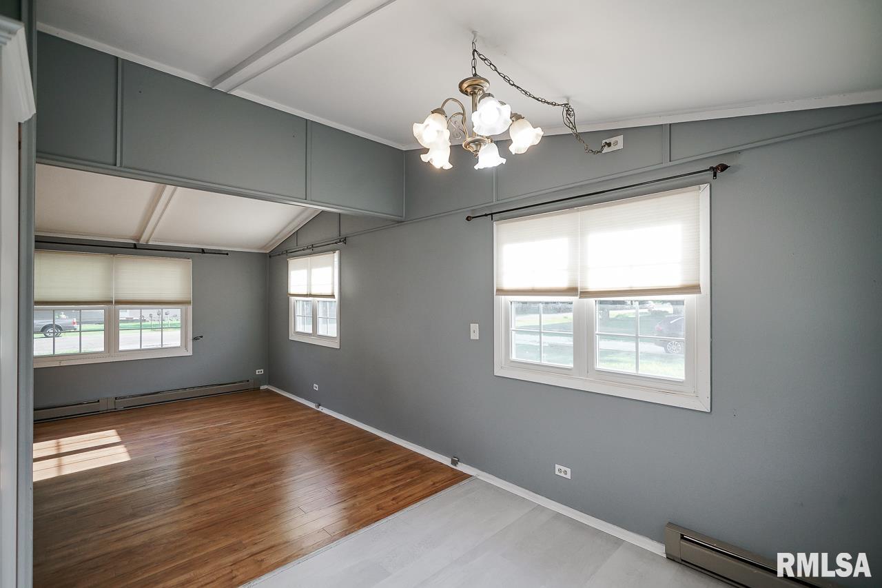 5327 West Cisna Road Peoria, IL 61607 - Photo 13 of 62 Gallery Image 13