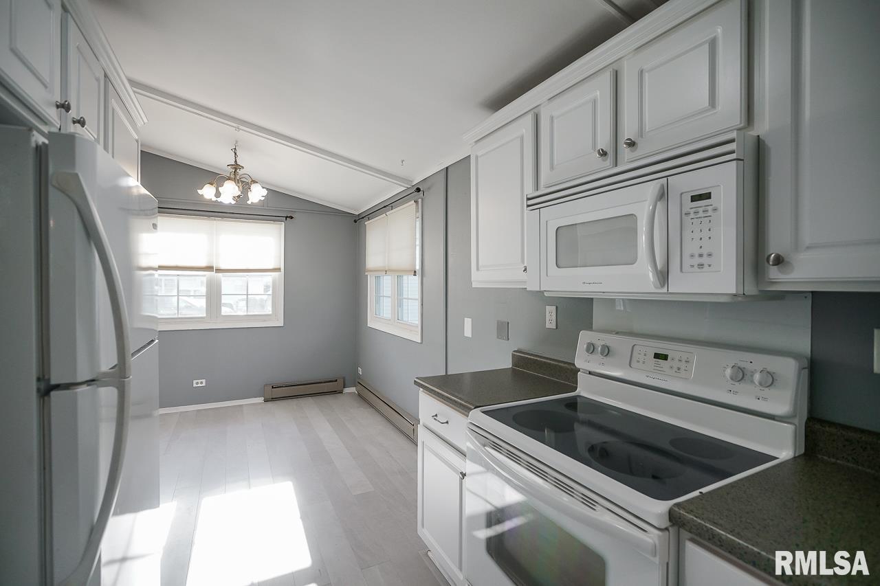 5327 West Cisna Road Peoria, IL 61607 - Photo 21 of 62 Gallery Image 21