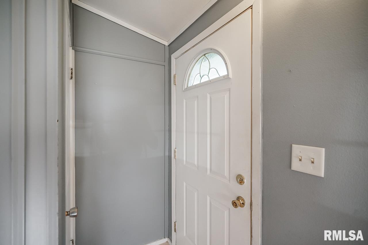 5327 West Cisna Road Peoria, IL 61607 - Photo 35 of 62 Gallery Image 35