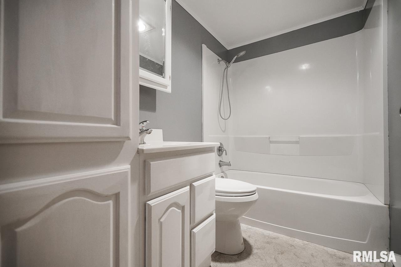 5327 West Cisna Road Peoria, IL 61607 - Photo 36 of 62 Gallery Image 36