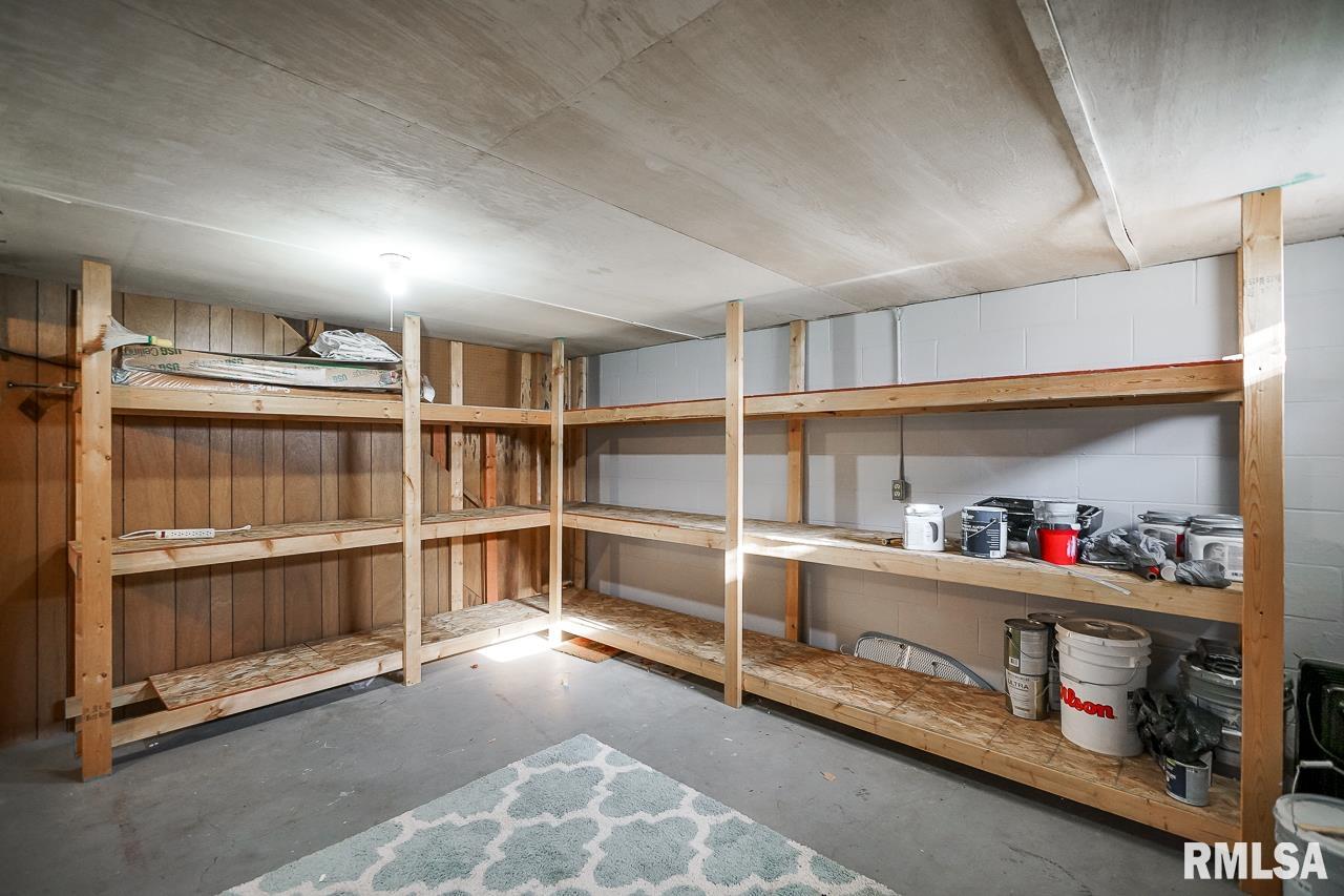 5327 West Cisna Road Peoria, IL 61607 - Photo 48 of 62 Gallery Image 48