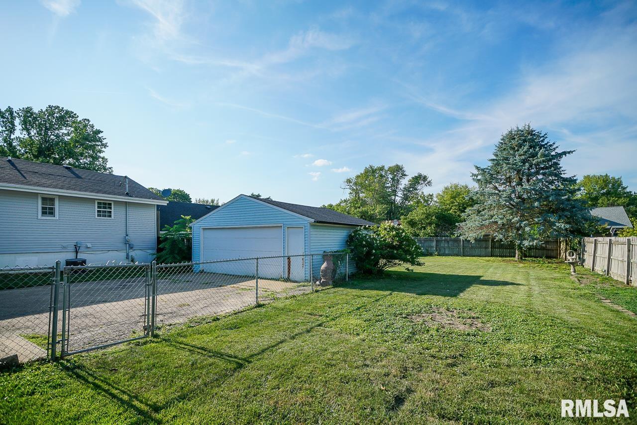 5327 West Cisna Road Peoria, IL 61607 - Photo 57 of 62 Gallery Image 57