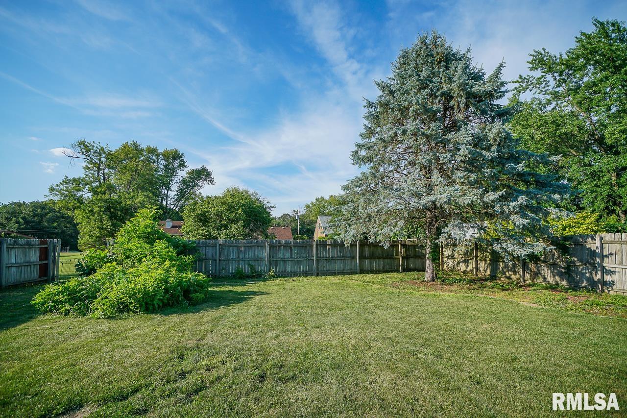 5327 West Cisna Road Peoria, IL 61607 - Photo 59 of 62 Gallery Image 59