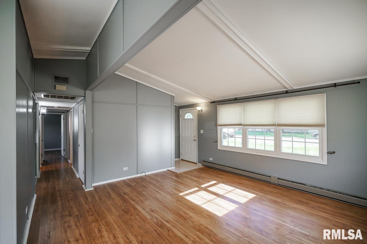 5327 West Cisna Road Peoria, IL 61607 - Photo 8 of 62 Gallery Image 8