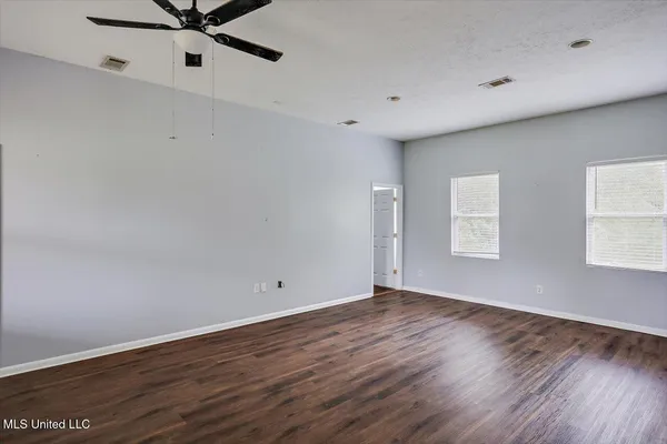 $278,000 | 2039 South Ridge Road, Byram, MS 39272