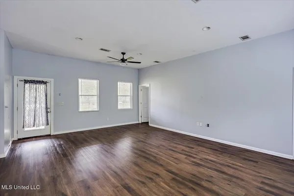 $278,000 | 2039 South Ridge Road, Byram, MS 39272