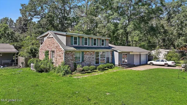 $278,000 | 2039 South Ridge Road, Byram, MS 39272