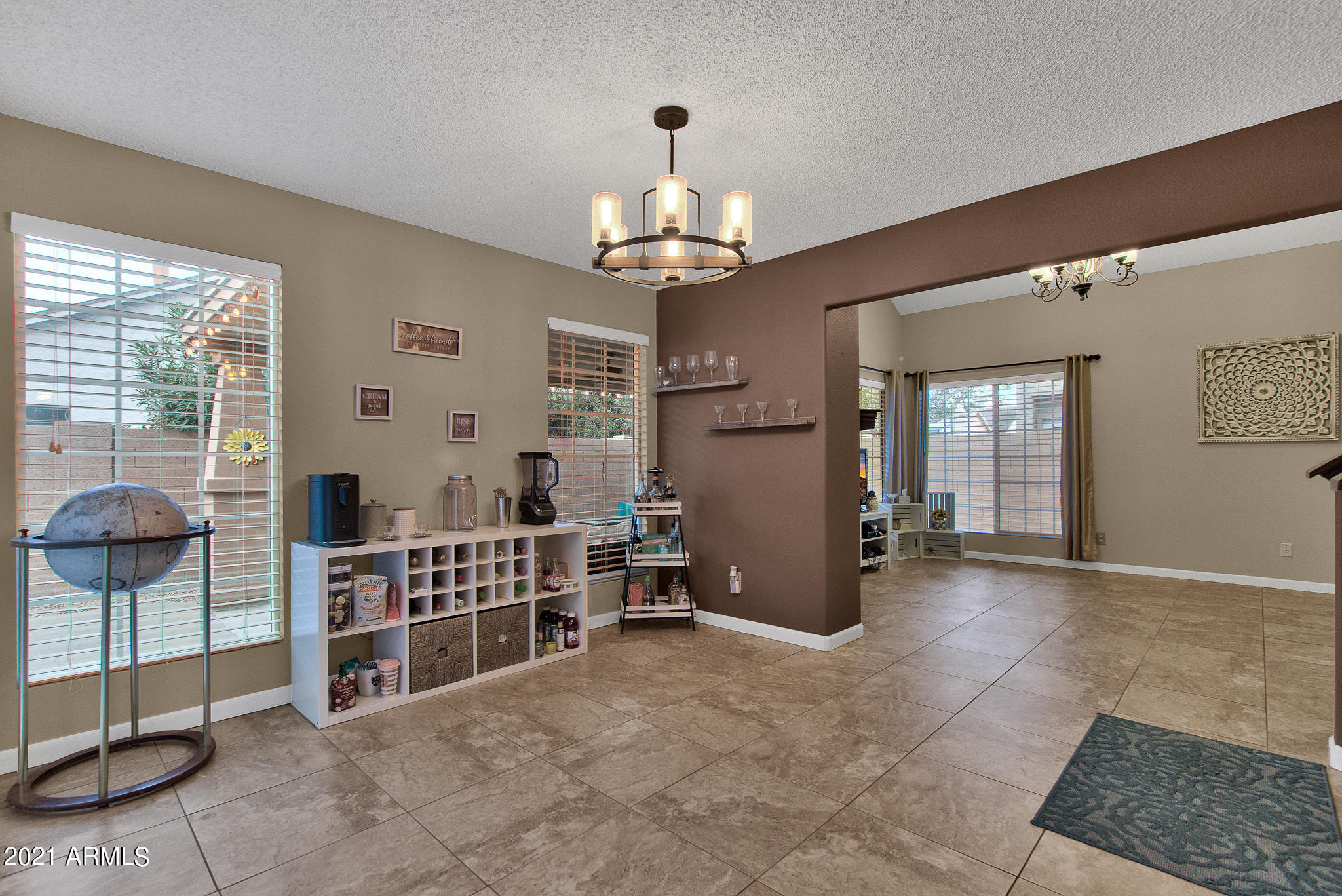 514 East Utopia Road Phoenix, AZ 85024 - Photo 15 of 47 Dining Room