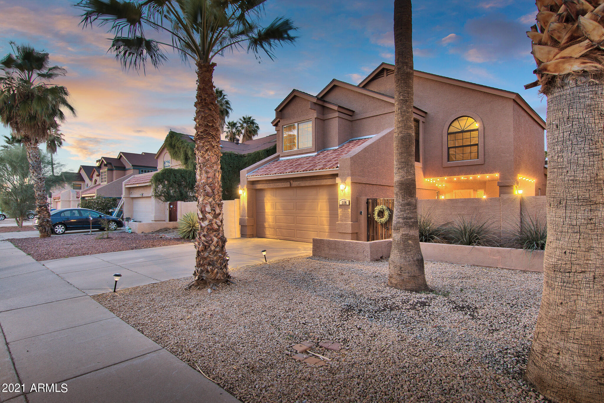 514 East Utopia Road Phoenix, AZ 85024 - Photo 2 of 47 Front of home