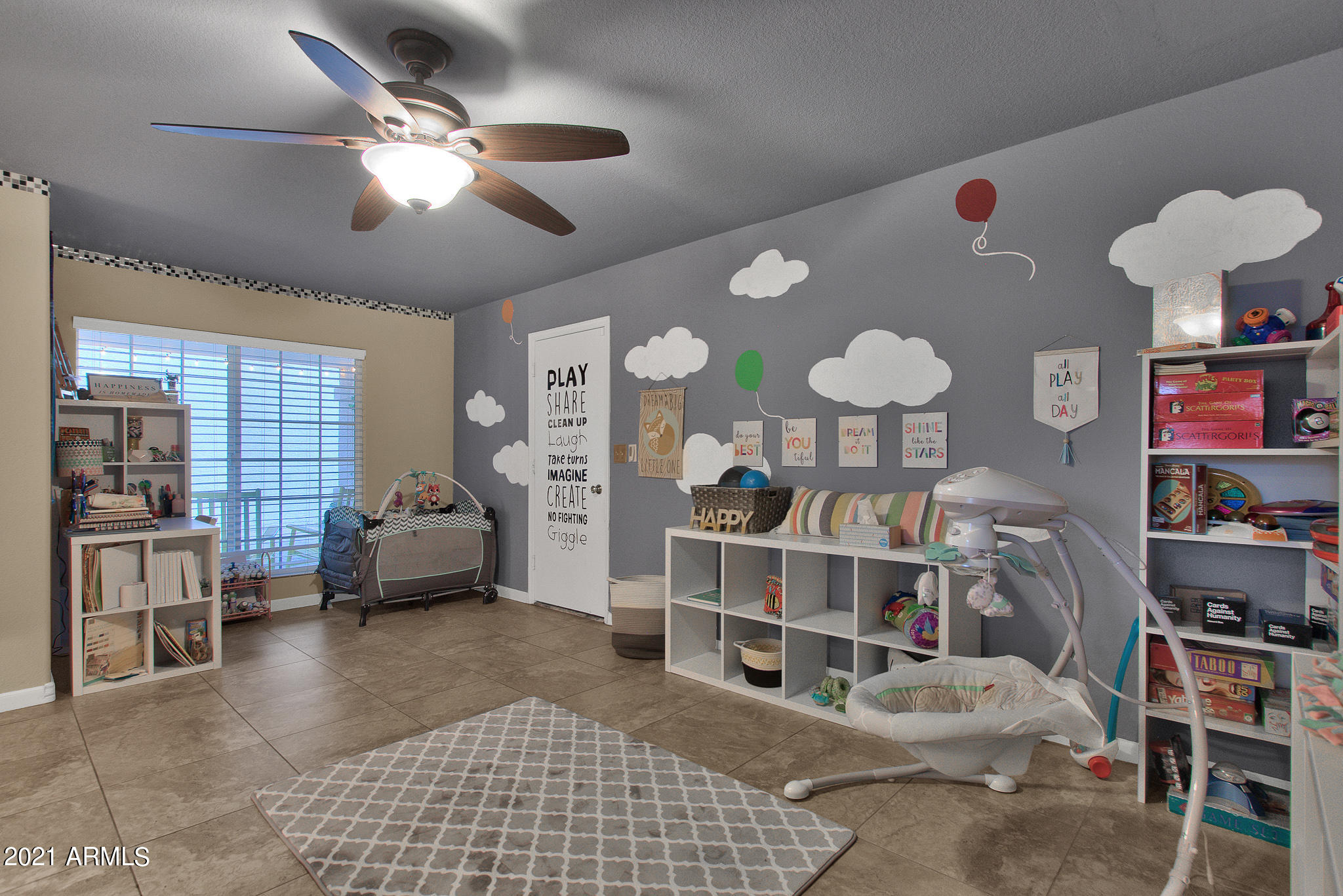 514 East Utopia Road Phoenix, AZ 85024 - Photo 22 of 47 Family Room
