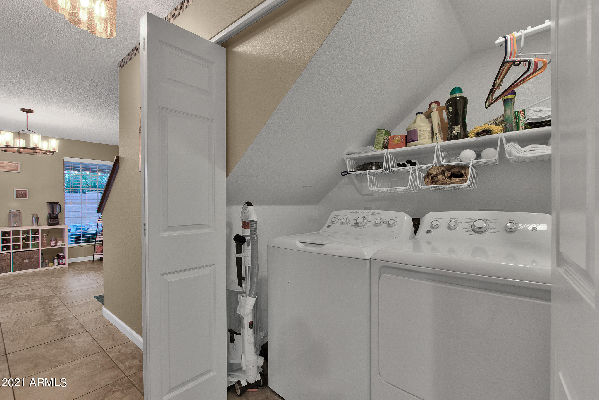 514 East Utopia Road Phoenix, AZ 85024 - Photo 25 of 47 Laundry Room