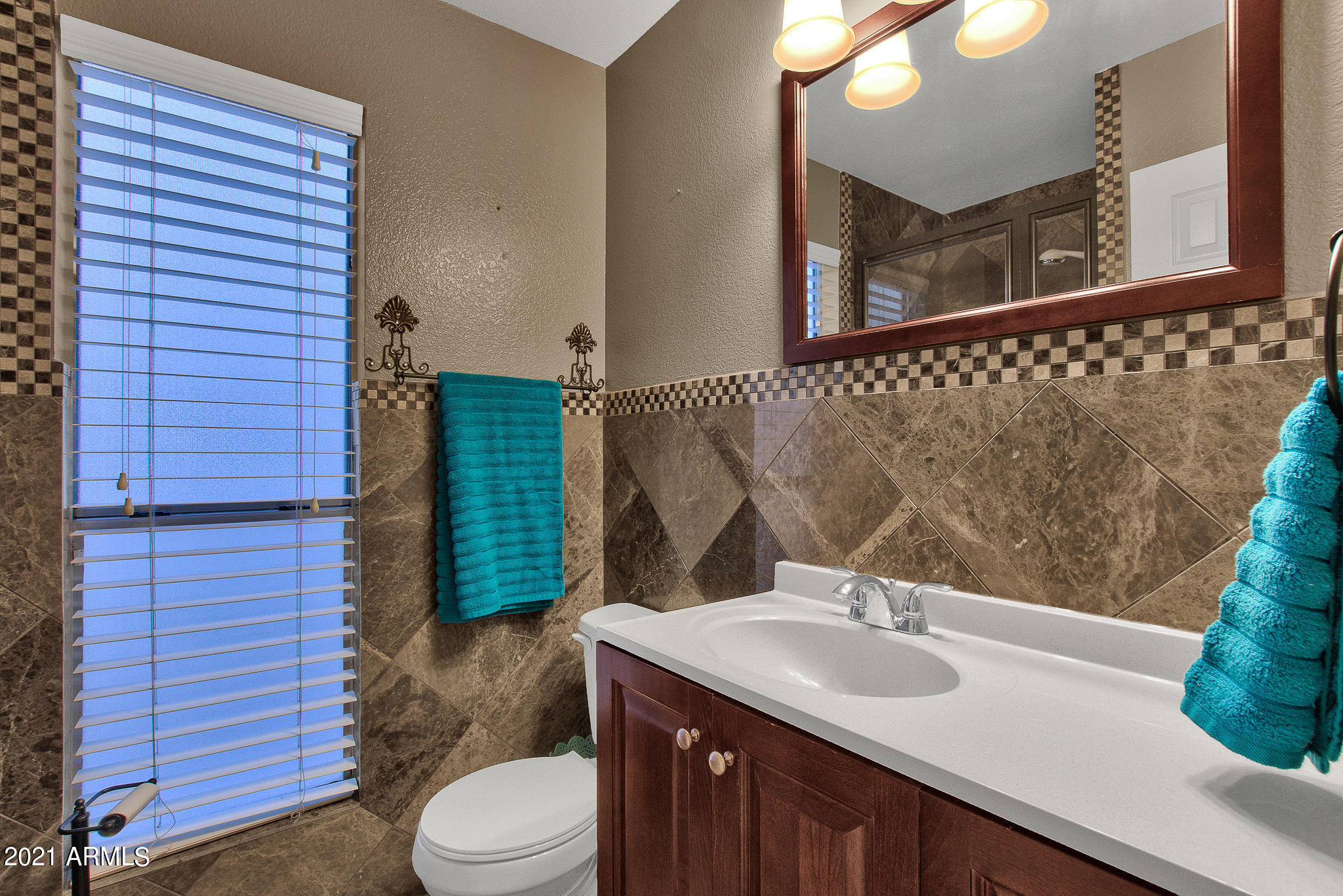 514 East Utopia Road Phoenix, AZ 85024 - Photo 26 of 47 Downstairs Bathroom