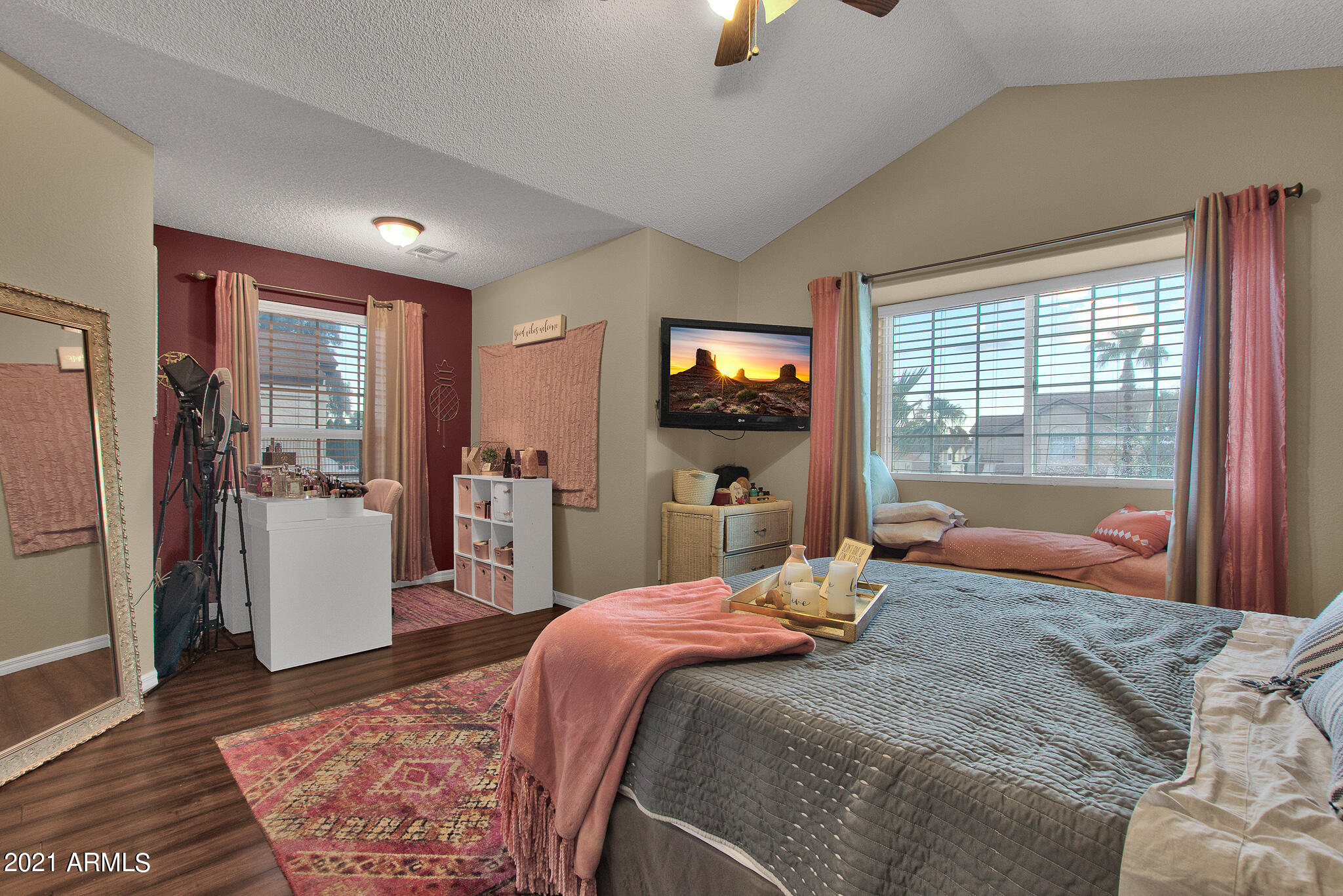 514 East Utopia Road Phoenix, AZ 85024 - Photo 30 of 47 Master Bedroom