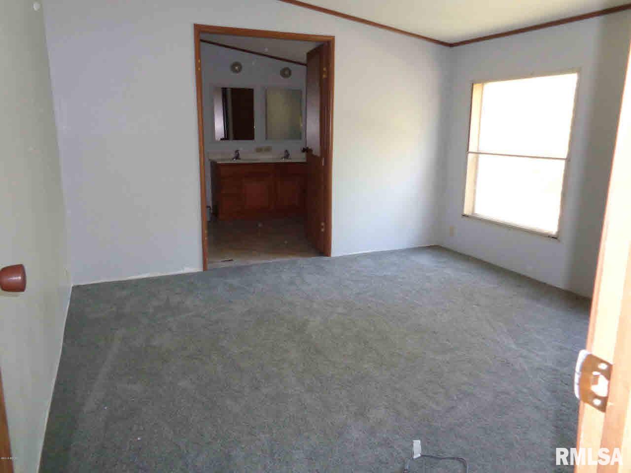 420 1055 East Raleigh, IL 62977 - Photo 19 of 36 Gallery Image 19