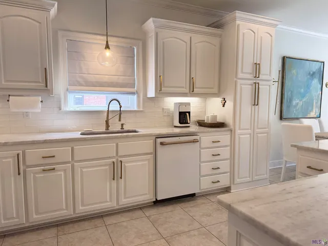 $499,900 | 21065 Waterfront E Drive, Maurepas, LA 70449