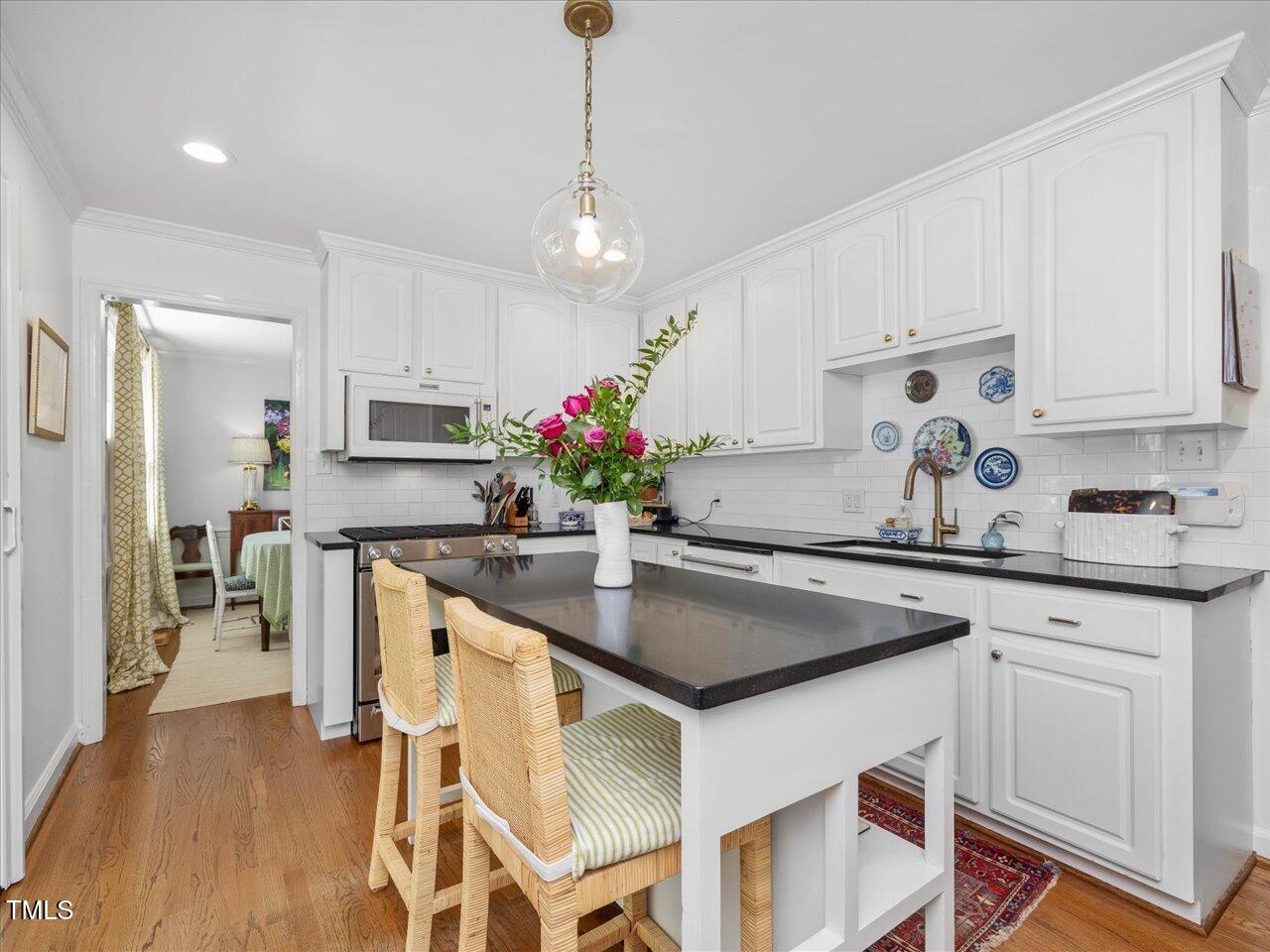 4112 Rowan Street Raleigh, NC 27609 - Photo 9 of 35 17-Kitchen