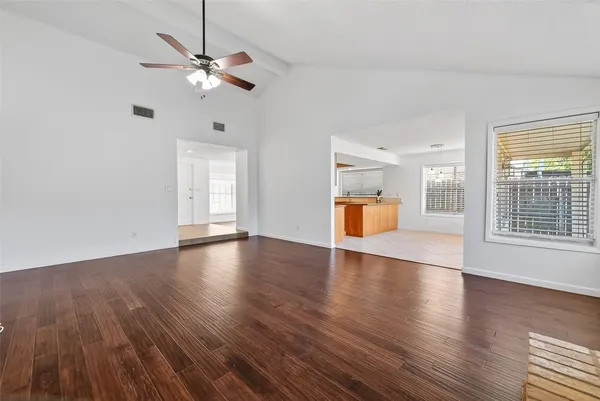 $2,150 | 2307 Brook View Lane, Sugar Land, TX 77479