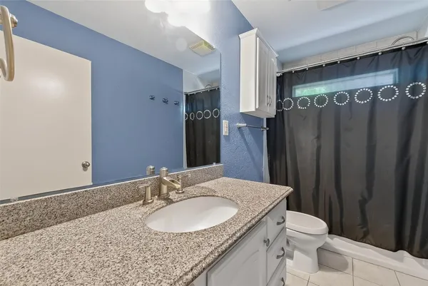 $2,150 | 2307 Brook View Lane, Sugar Land, TX 77479