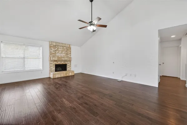 $2,150 | 2307 Brook View Lane, Sugar Land, TX 77479