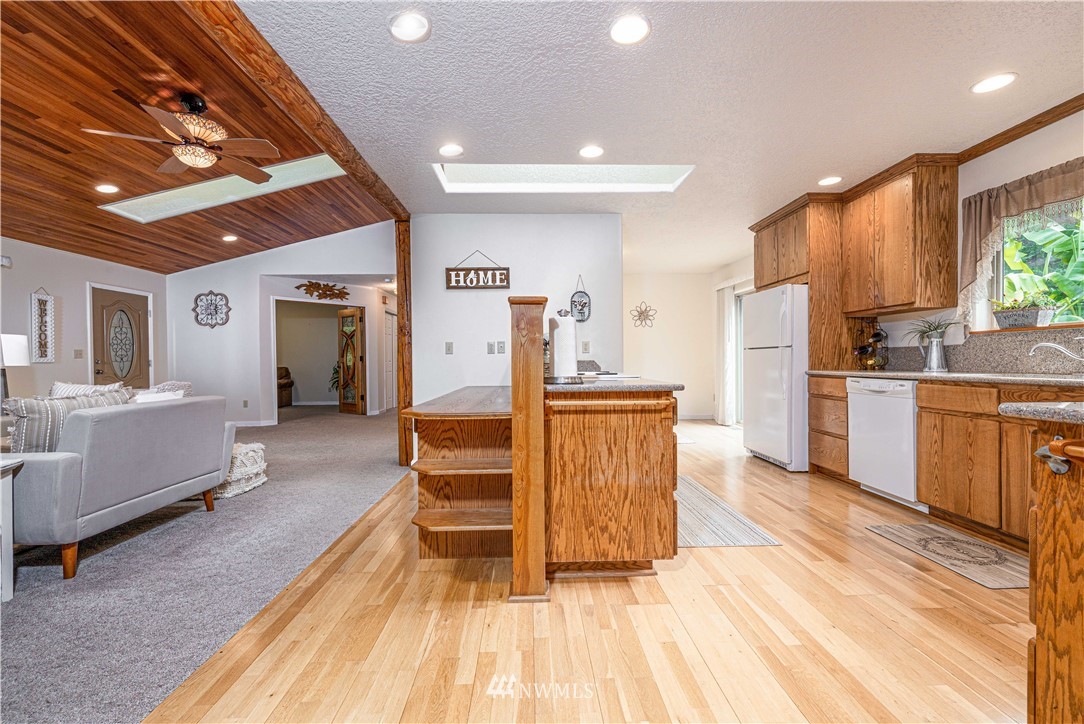 249 Coma Road Winlock, WA 98596 - Photo 12 of 38