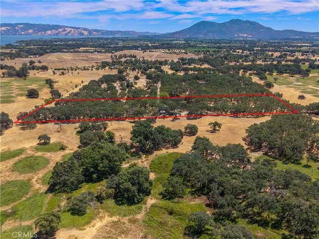 $781,999 | 608 Dixon Drive, Lakeport, CA 95453