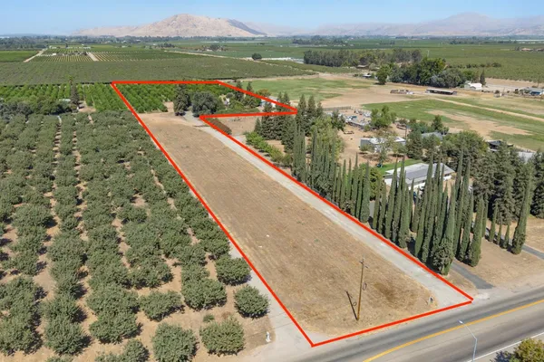 $870,000 | 19342 East South Avenue, Reedley, CA 93654
