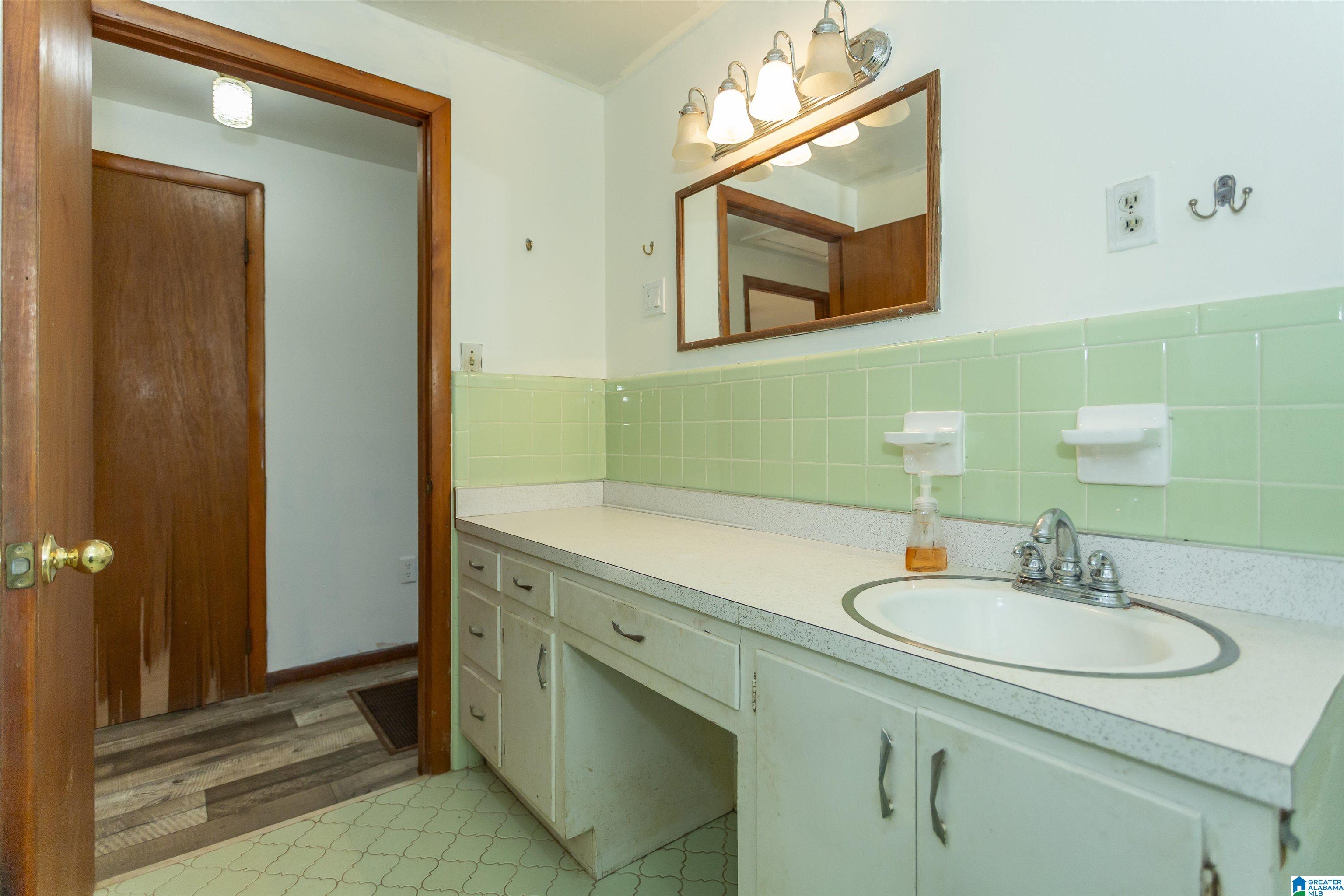 9333 Central Road Warrior, AL 35180 - Photo 27 of 40