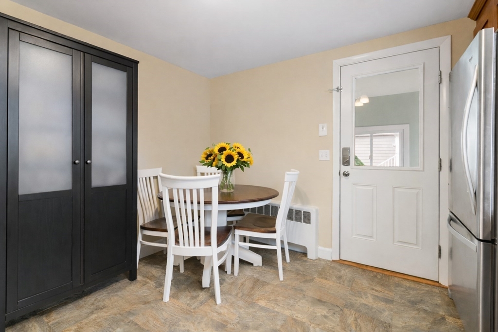 52 Ivan Street Lexington, MA 02420 - Photo 7 of 24