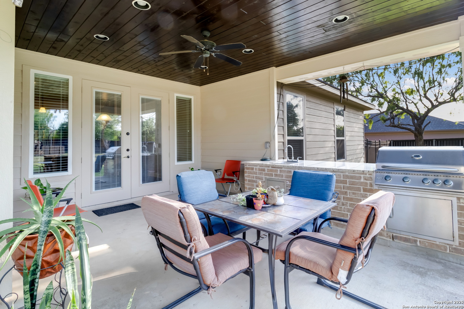 364 Stone Trail Castroville, TX 78009 - Photo 11 of 31