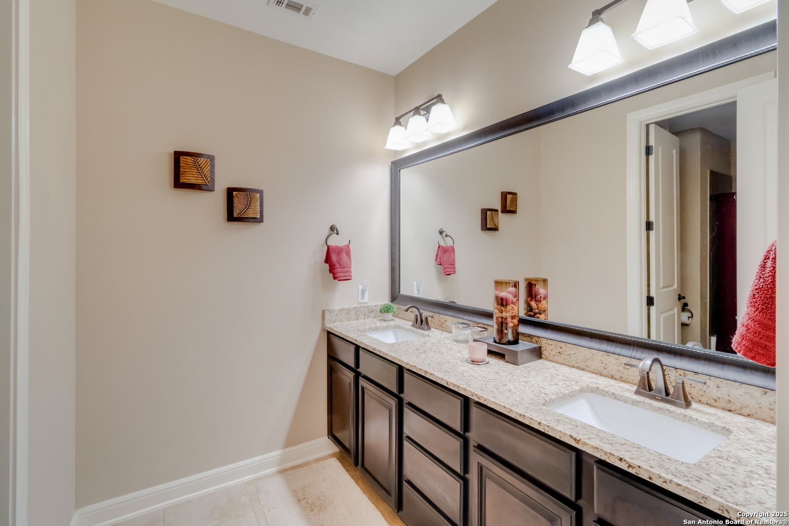 364 Stone Trail Castroville, TX 78009 - Photo 12 of 31