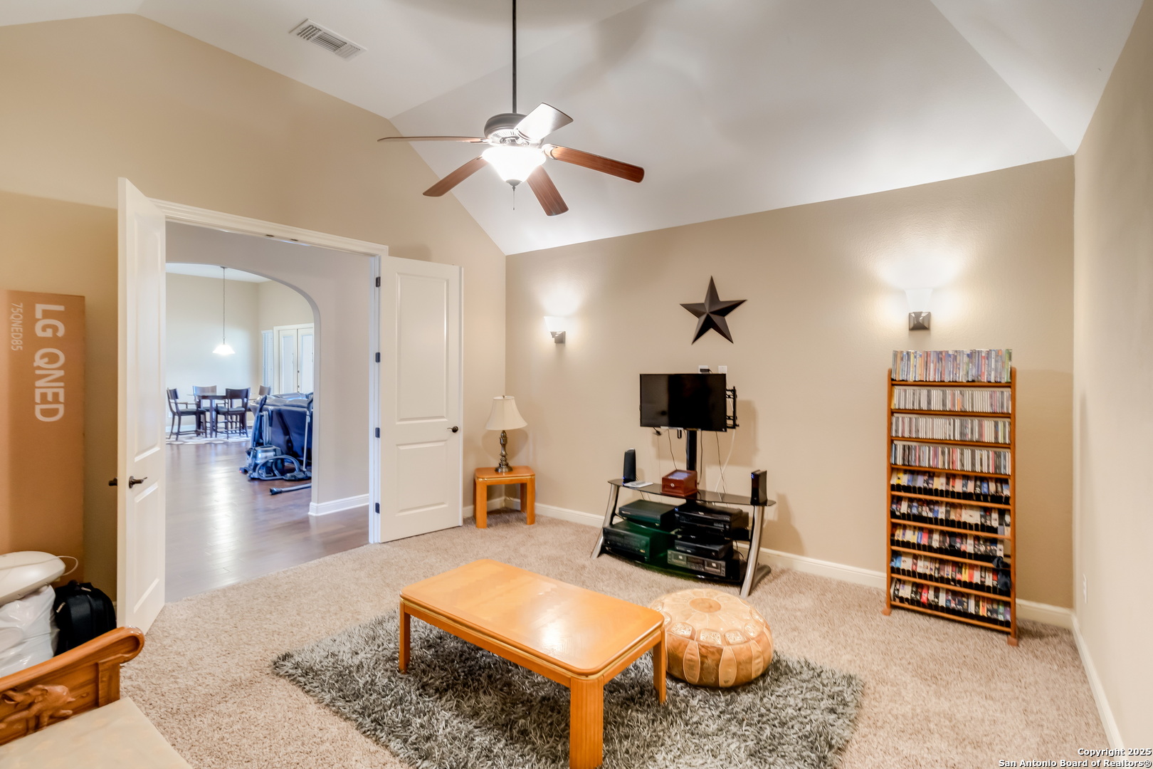 364 Stone Trail Castroville, TX 78009 - Photo 13 of 31