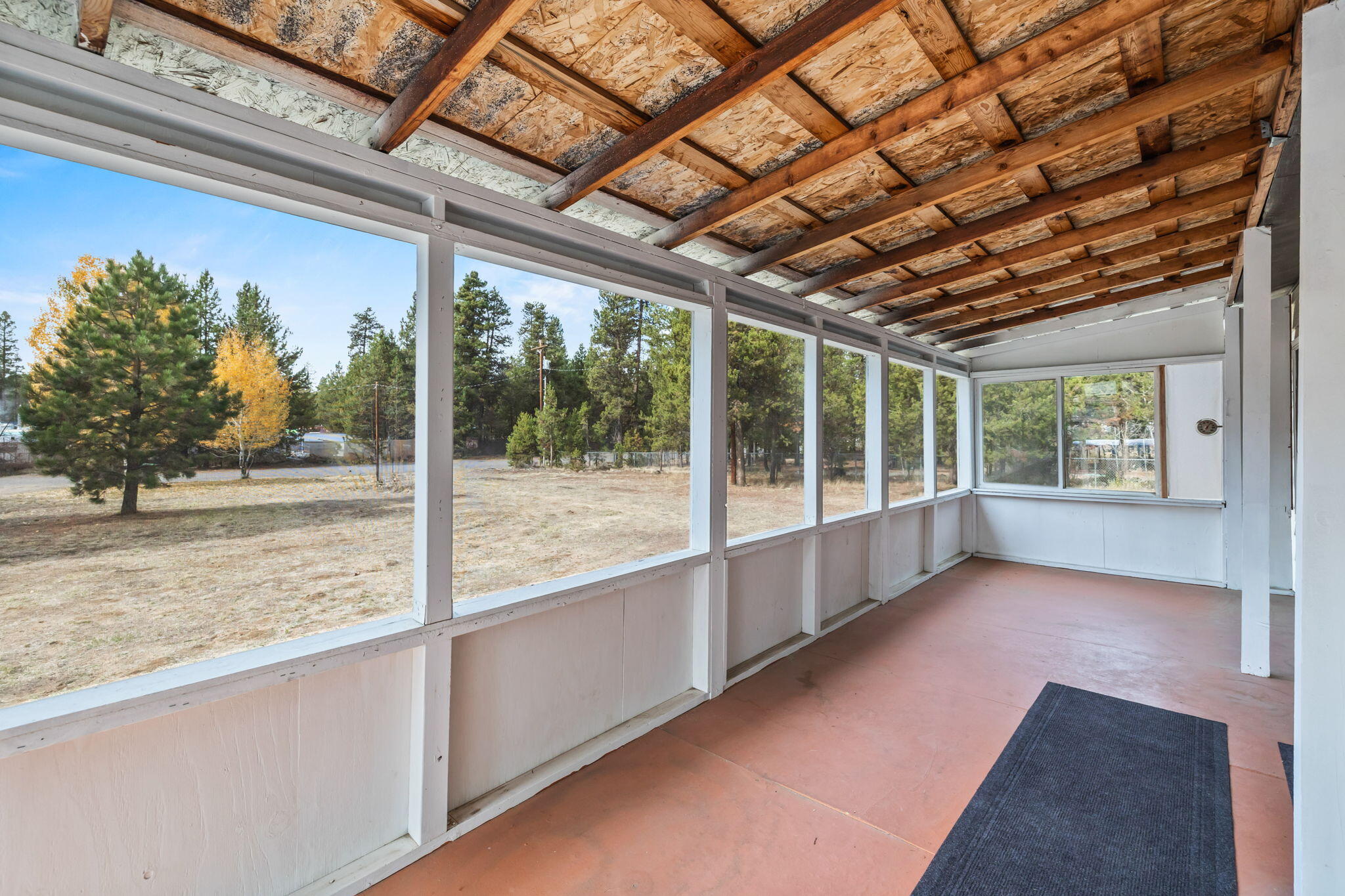 52292 Stearns Road La Pine, OR 97739 - Photo 5 of 29 2023_10_13_52292_stearns_rd_lp-5