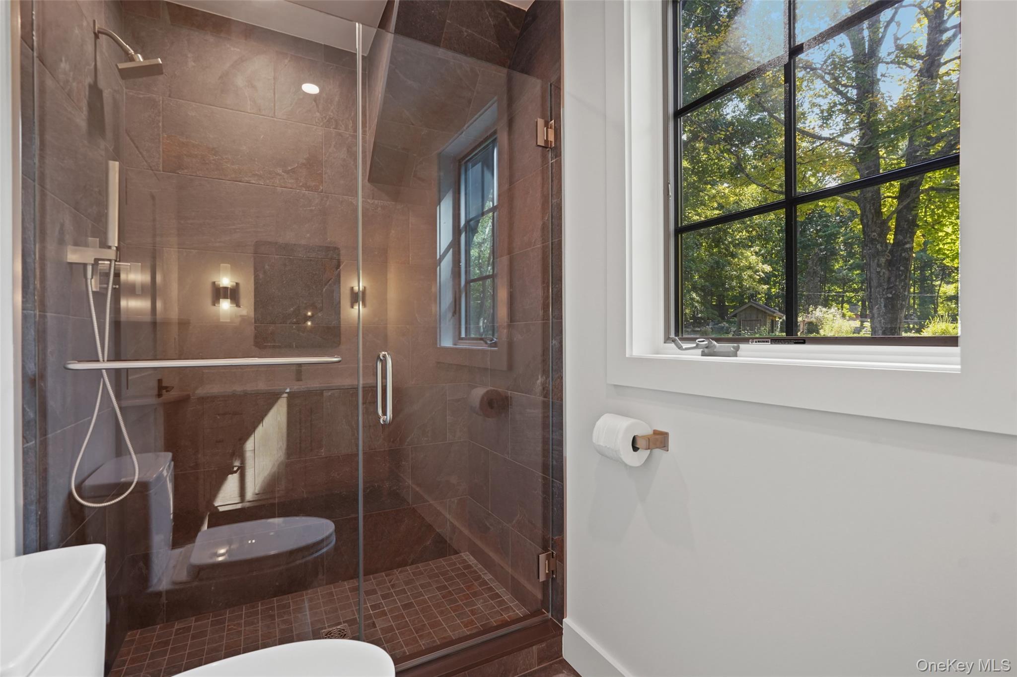 154 Barnegat Road, Unit A Pound Ridge, NY 10576 - Photo 12 of 17 Shower in full bath