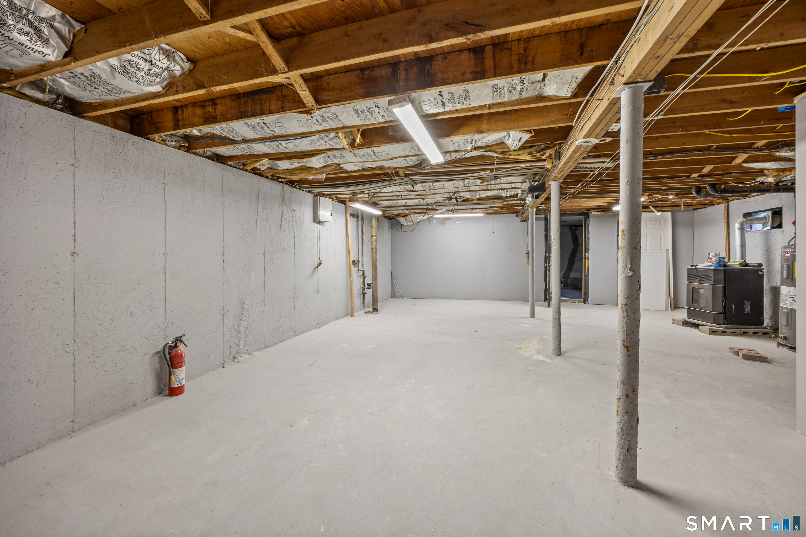 197 Hickory Hill Drive Waterbury, CT 06708 - Photo 12 of 14