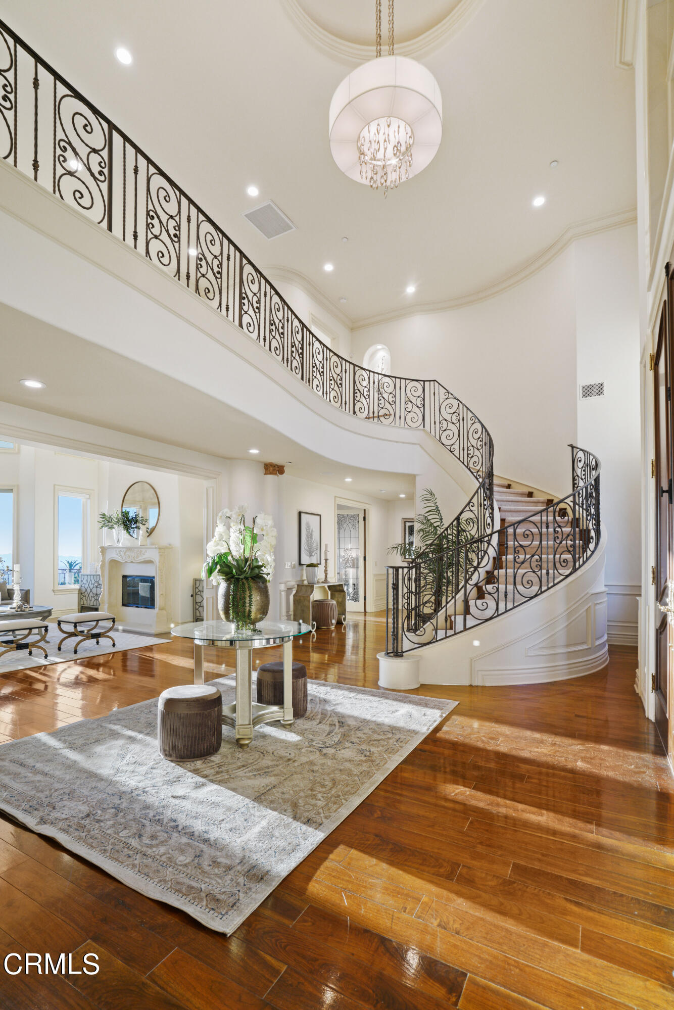 2323 Crystal Lane Pasadena, CA 91107 - Photo 40 of 72 a view of a room with gym equipment