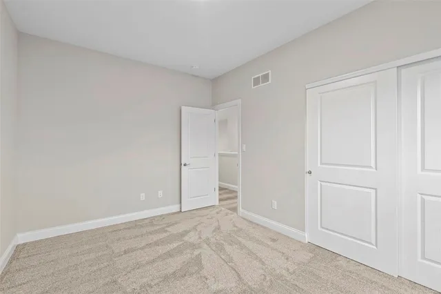 $374,900 | 1 Lansford @ Ryehill Manor Street, St. Peters, MO 63376