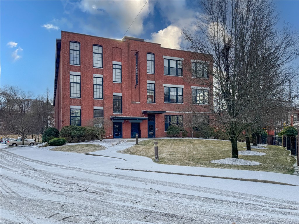 685 Social Street, Unit 310 Woonsocket, RI 02895 - Photo 3 of 26