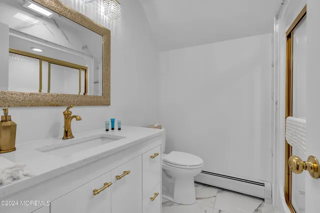 $1,590,000 | 222 Bartley Road, Jackson, NJ 08527