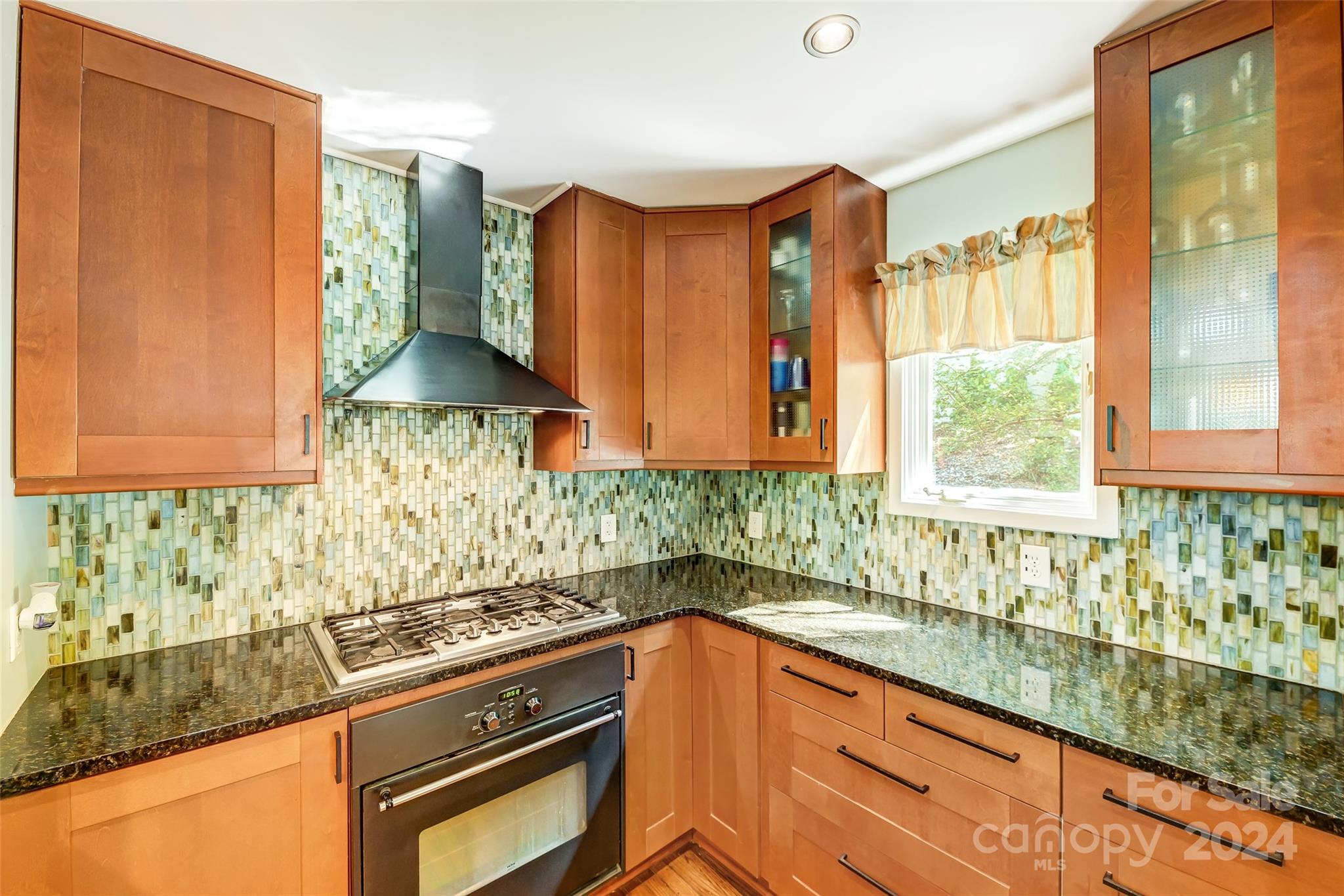 10016 Bora Bora Drive Tega Cay, SC 29708 - Photo 14 of 48 Gallery Image 14