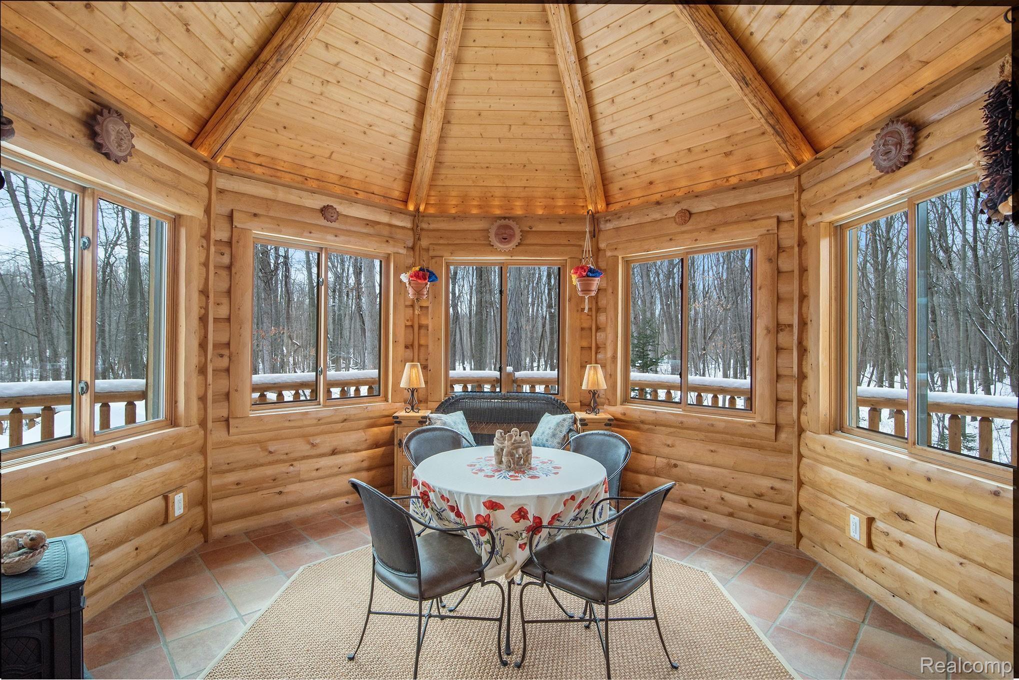 701 Argentine Road Howell, MI 48843 - Photo 14 of 45 4-Season Sun Room