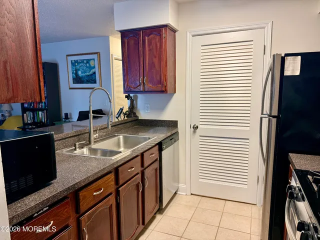 $352,000 | 1811 Waters Edge Drive, Toms River, NJ 08753