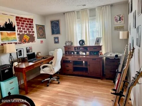 $352,000 | 1811 Waters Edge Drive, Toms River, NJ 08753