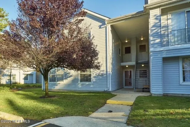 $352,000 | 1811 Waters Edge Drive, Toms River, NJ 08753