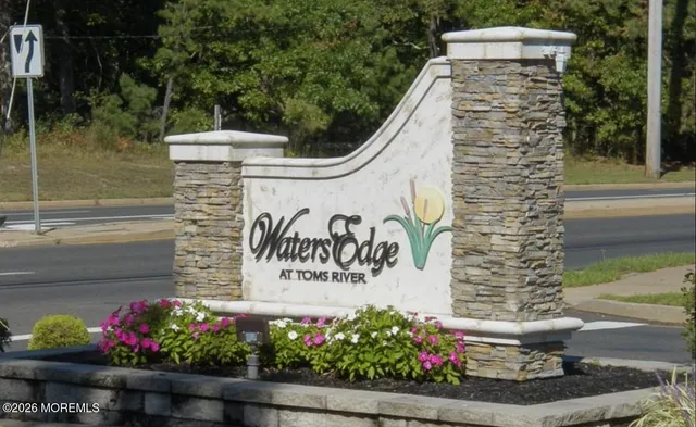 $352,000 | 1811 Waters Edge Drive, Toms River, NJ 08753