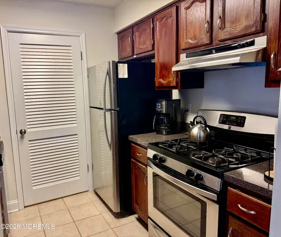 $352,000 | 1811 Waters Edge Drive, Toms River, NJ 08753