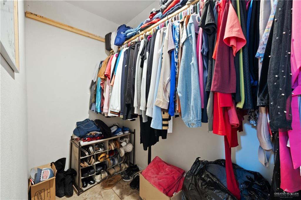 320 Violet Avenue Mission, TX 78574 - Photo 11 of 14 a view of a walk in closet