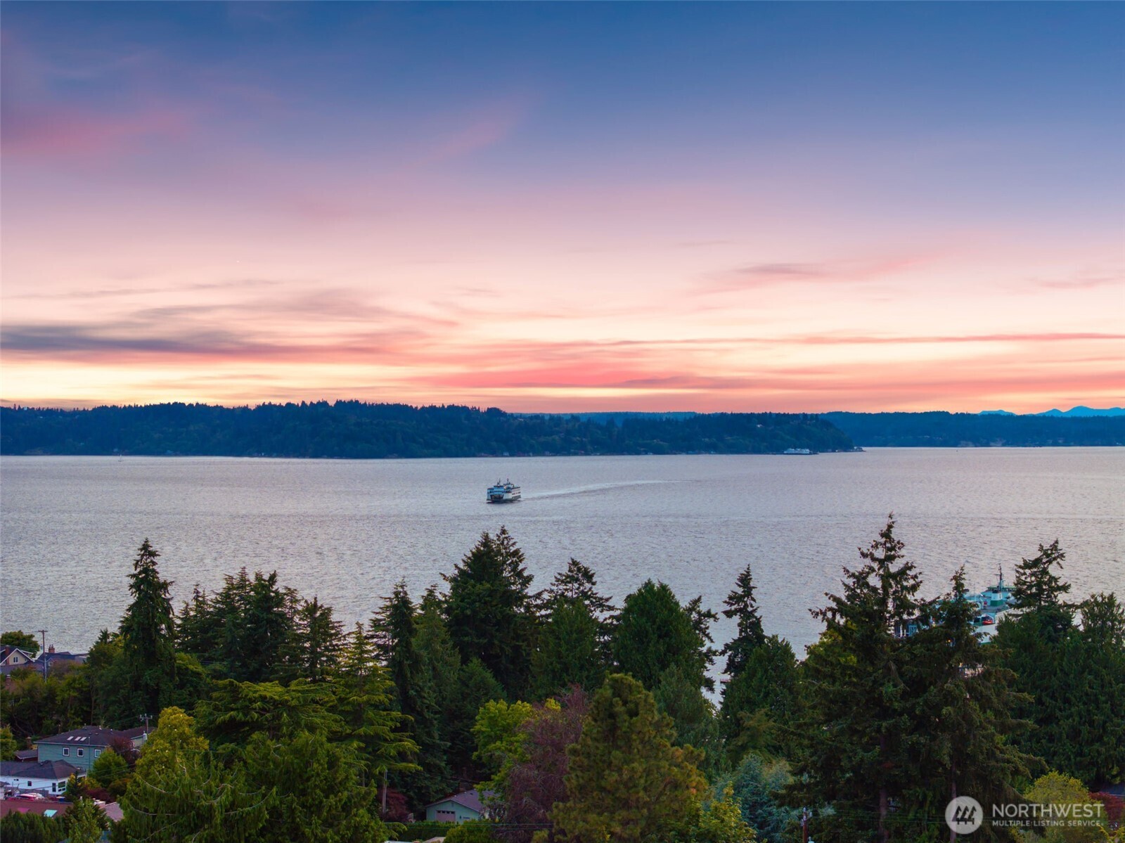 8731 Fauntlee Crest Southwest Seattle, WA 98136 - Photo 3 of 39