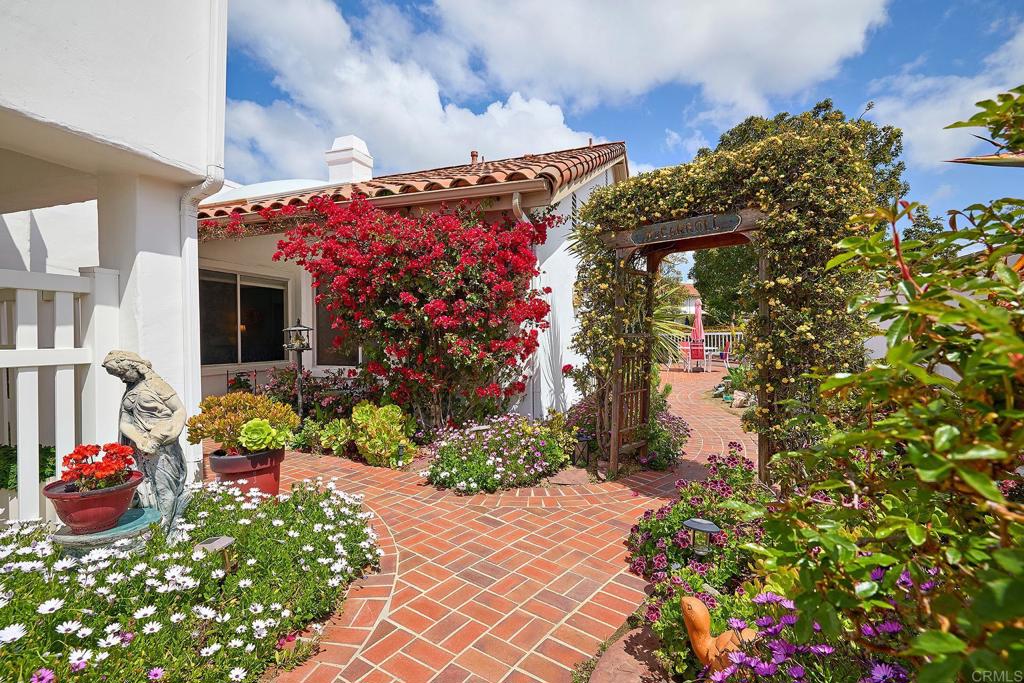 5090 Siros Way Oceanside, CA 92056 - Photo 3 of 35