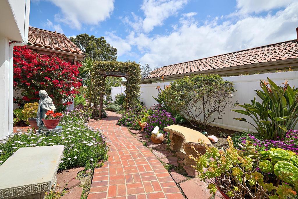 5090 Siros Way Oceanside, CA 92056 - Photo 4 of 35